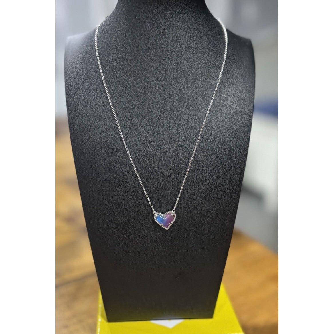 Kendra Scott Ari Heart Short Necklace Watercolor Illusion Silver Tone