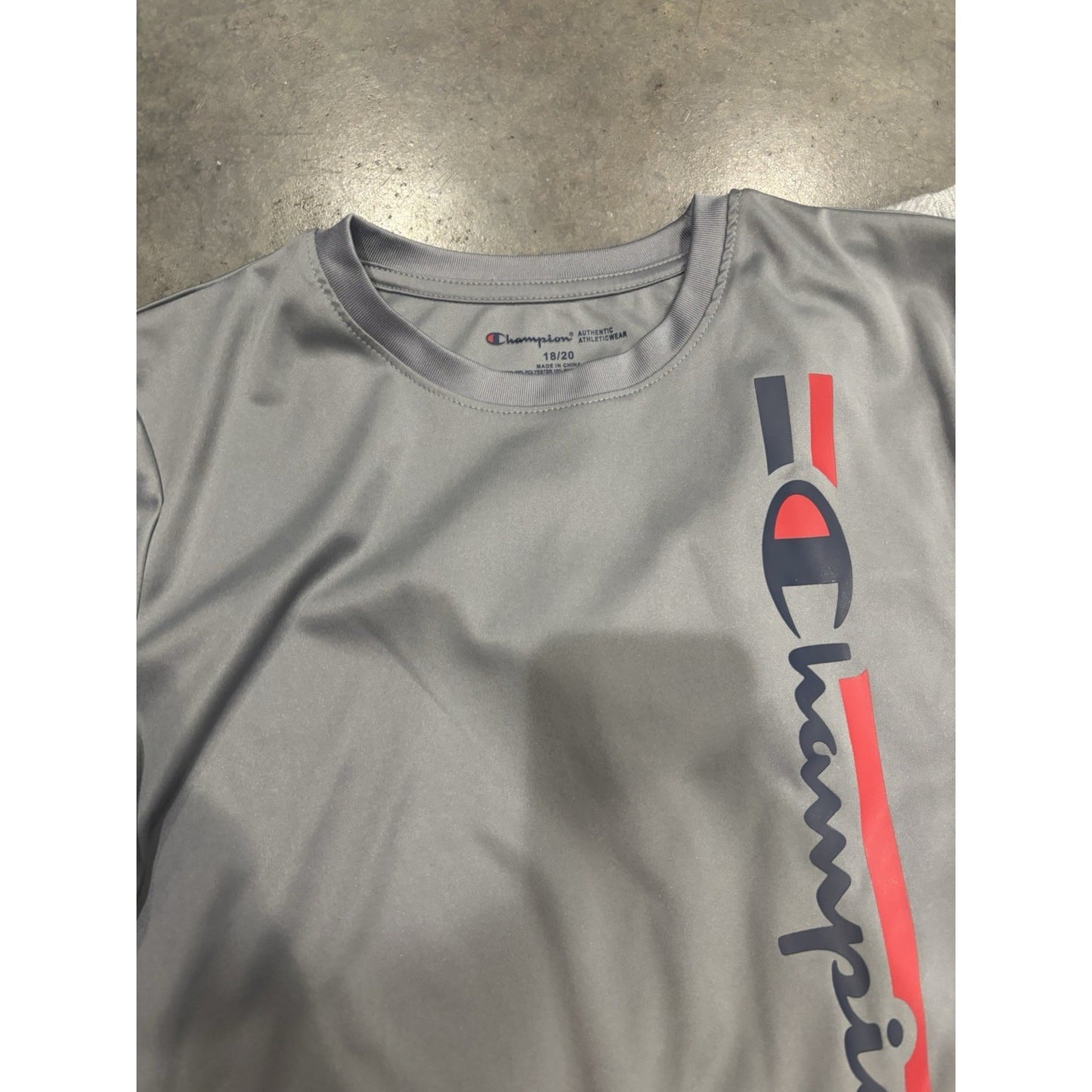 Champion Lot Of 4 Boys Xl Tshirts