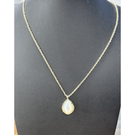 Kendra Scott Kiri Necklace In White Mother Of Pearl