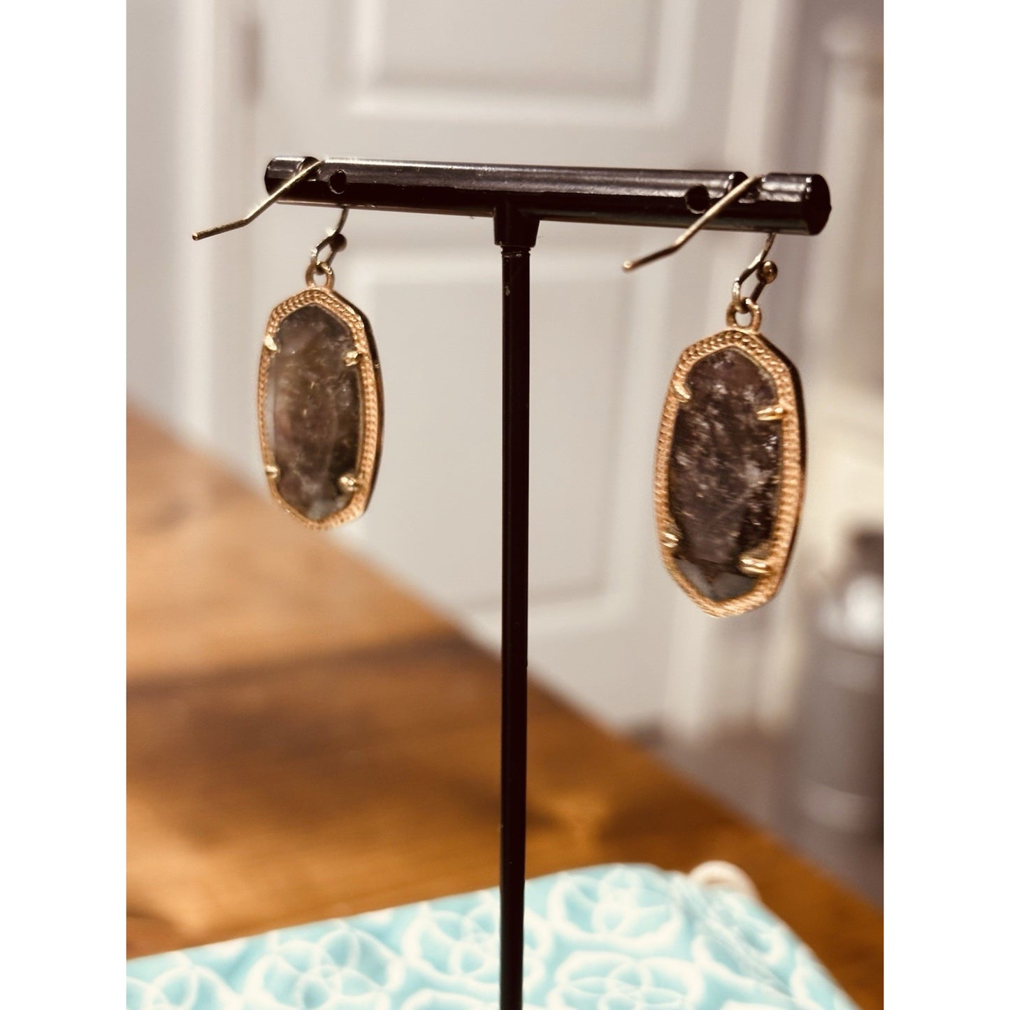 Kendra Scott Dani earrings bronze veined jade gold tone