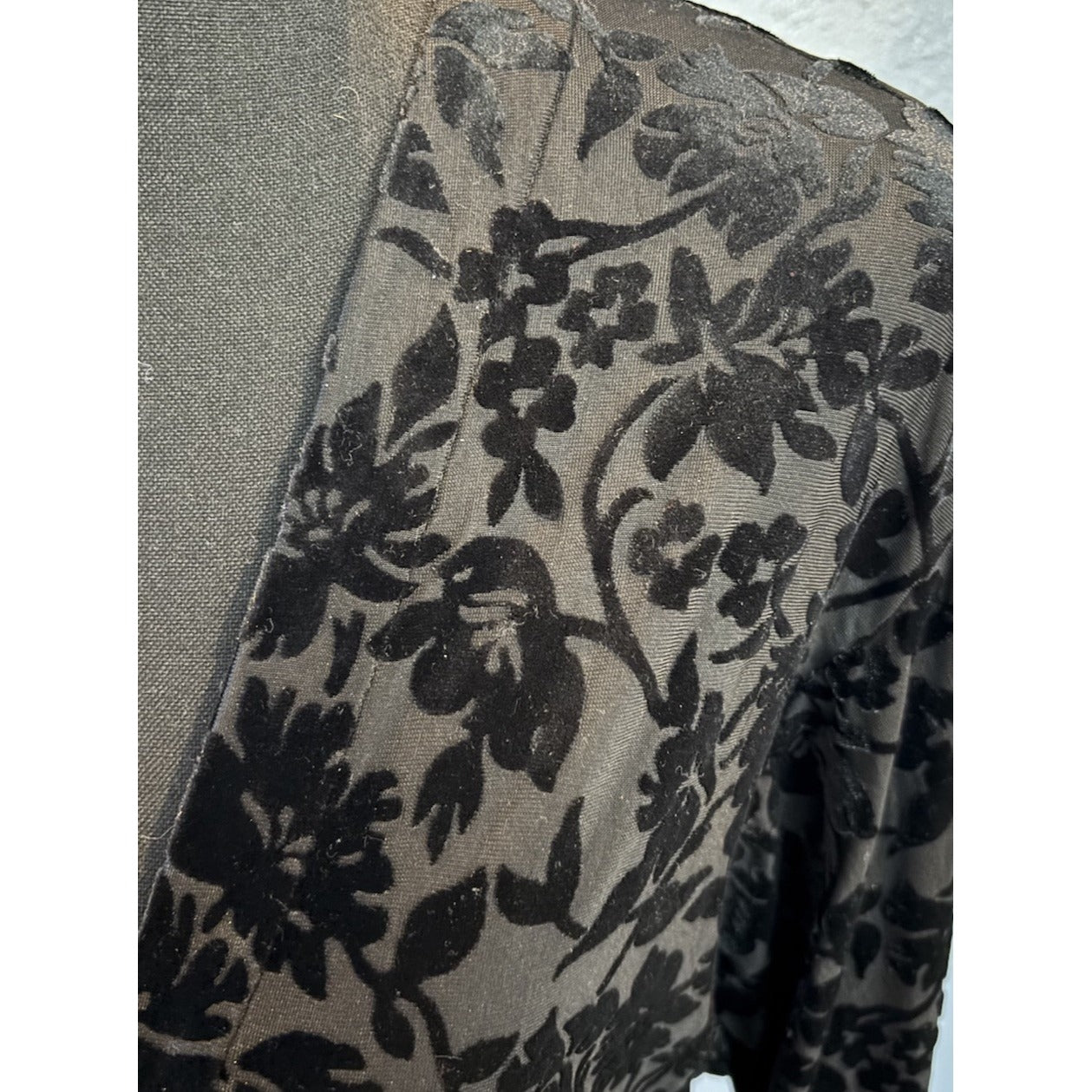 Express Black Velvet Floral Kimono Size XS Oversized