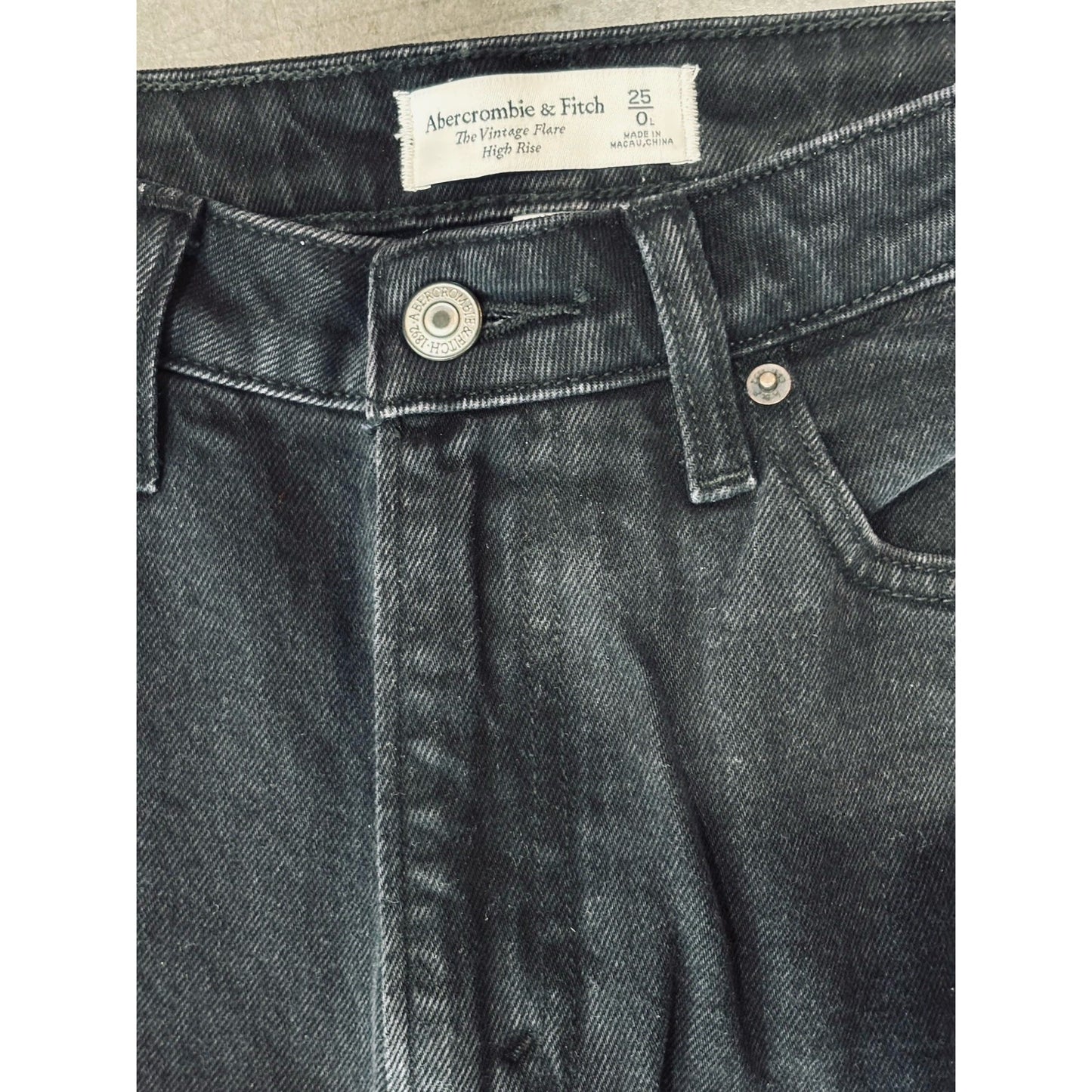 Women’s Abercrombie & Fitch Black High Rise Ankle Flare Jeans Size 25 Long