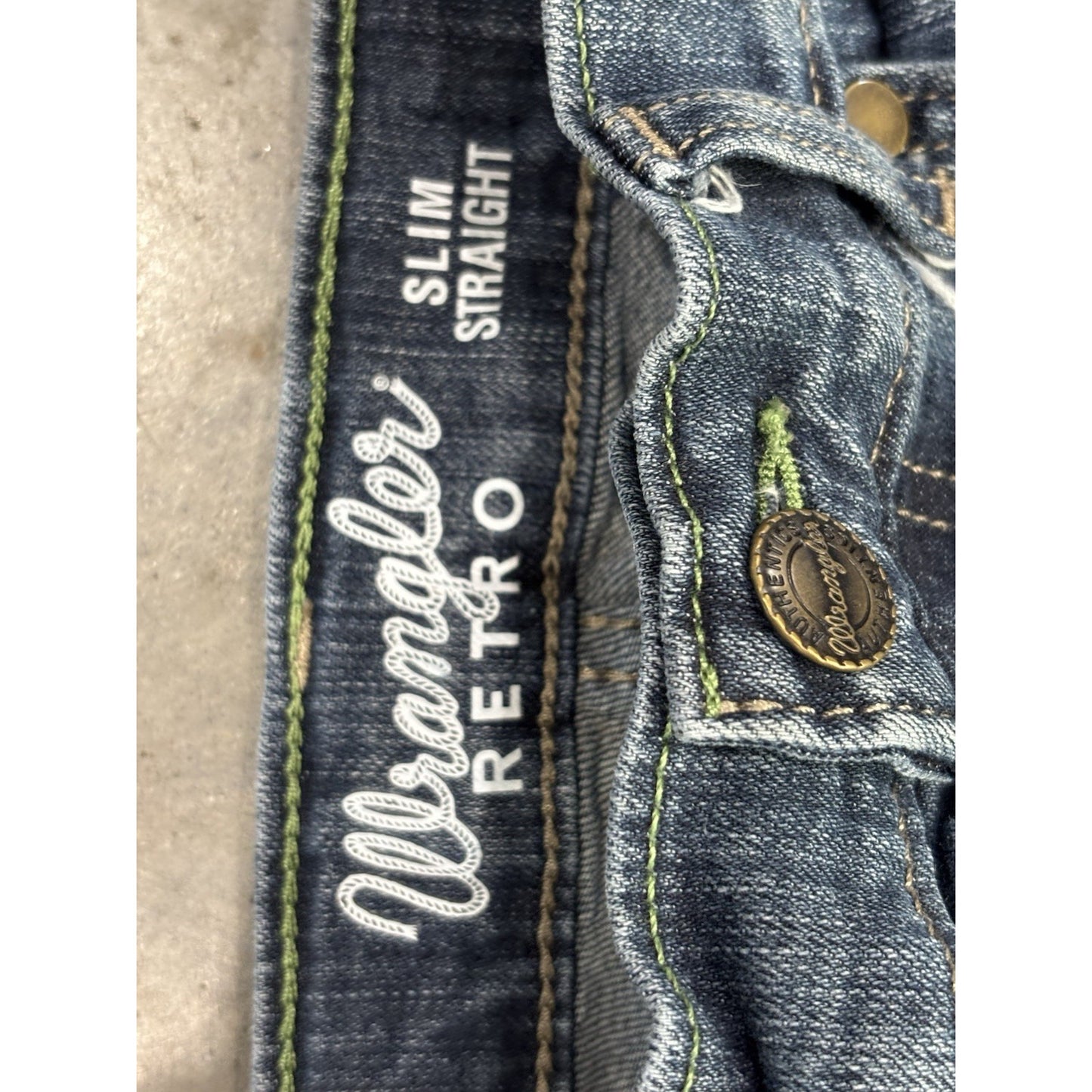 Wrangler Retro Slim Straight Adjustable Jeans Size 14