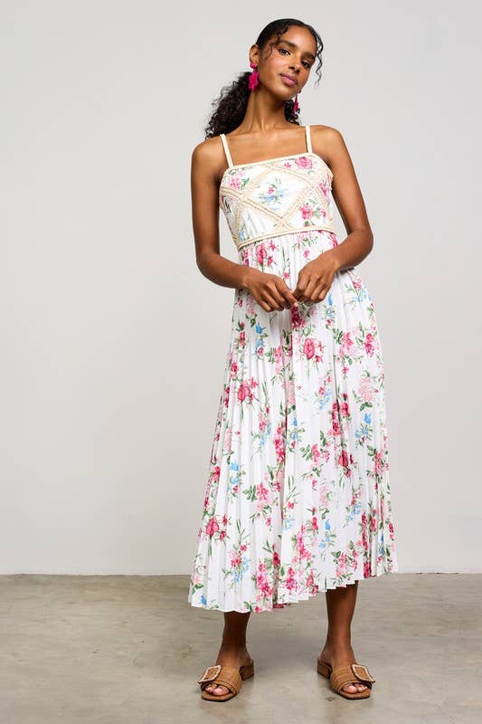 Printed Crochet Patch Pleated Sleeveless Dress