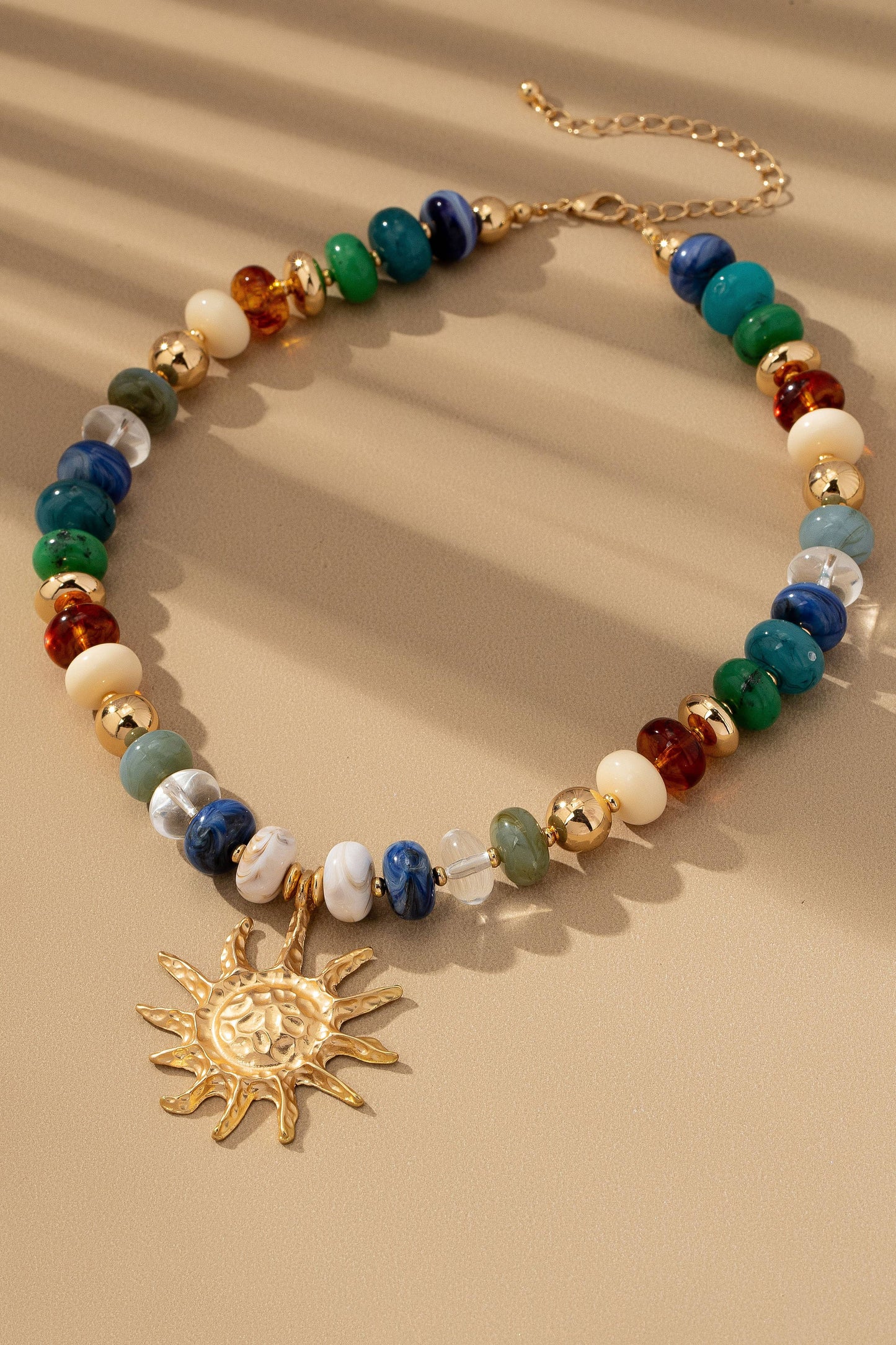 TRENDING HANDMADE CHUNKY BEADED CHARM NECKLACE | 80N92451