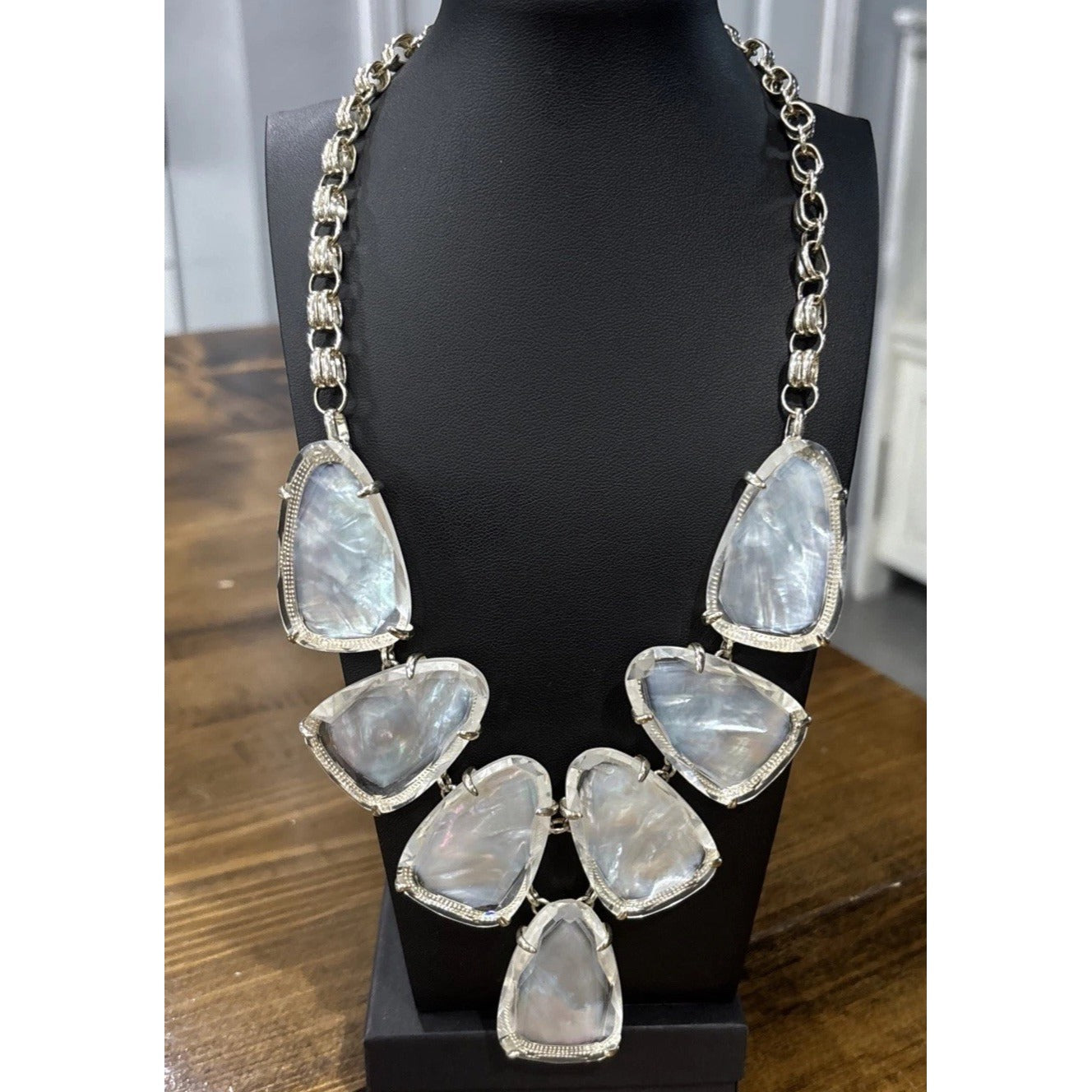 Kendra Scott Harlow Mother Of Pearl Abalone Statement Necklace Gold