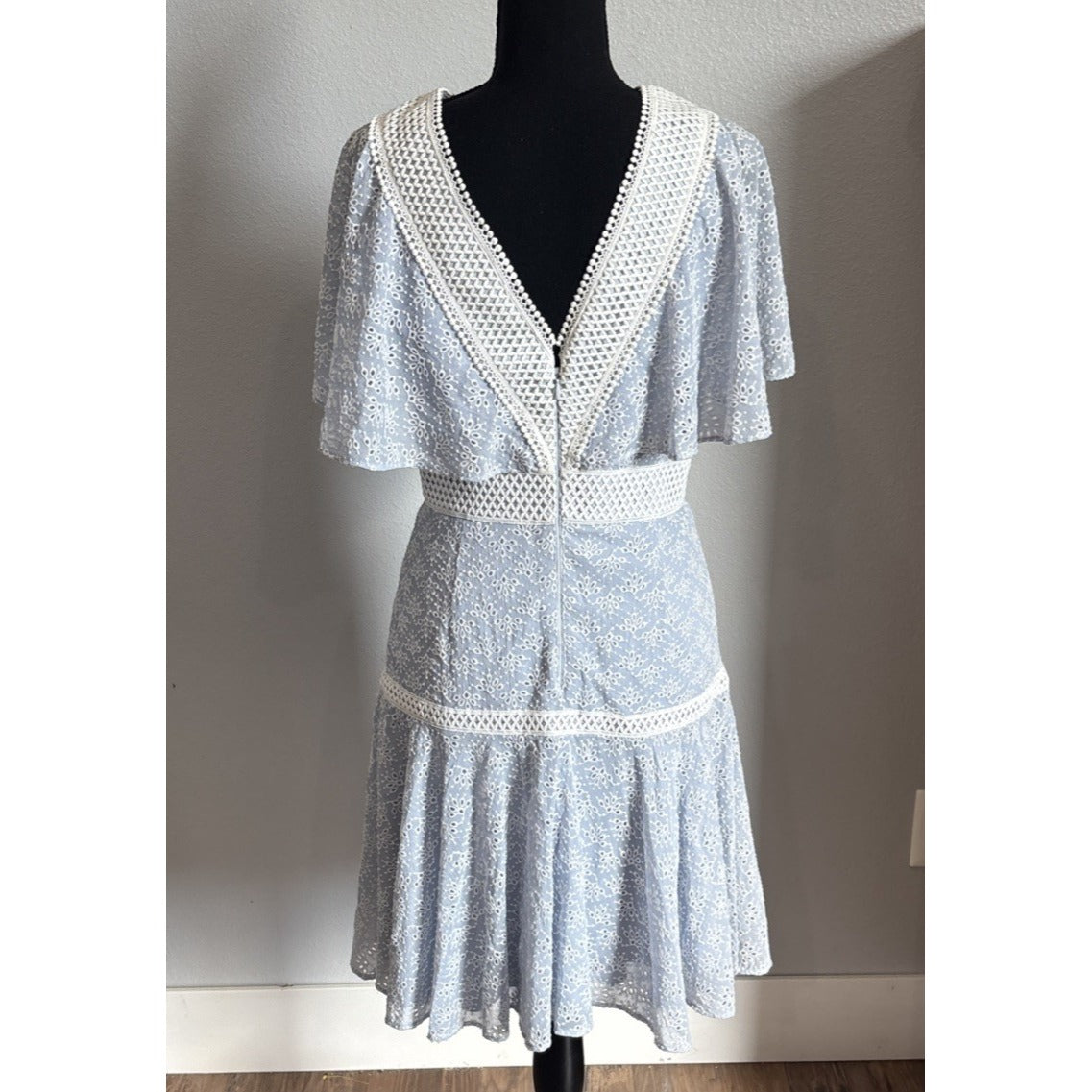 GIANNI BINI Womens Alice Lace Light Blue V Neck Eyelet Drop Waist Dress NWT Sz 4