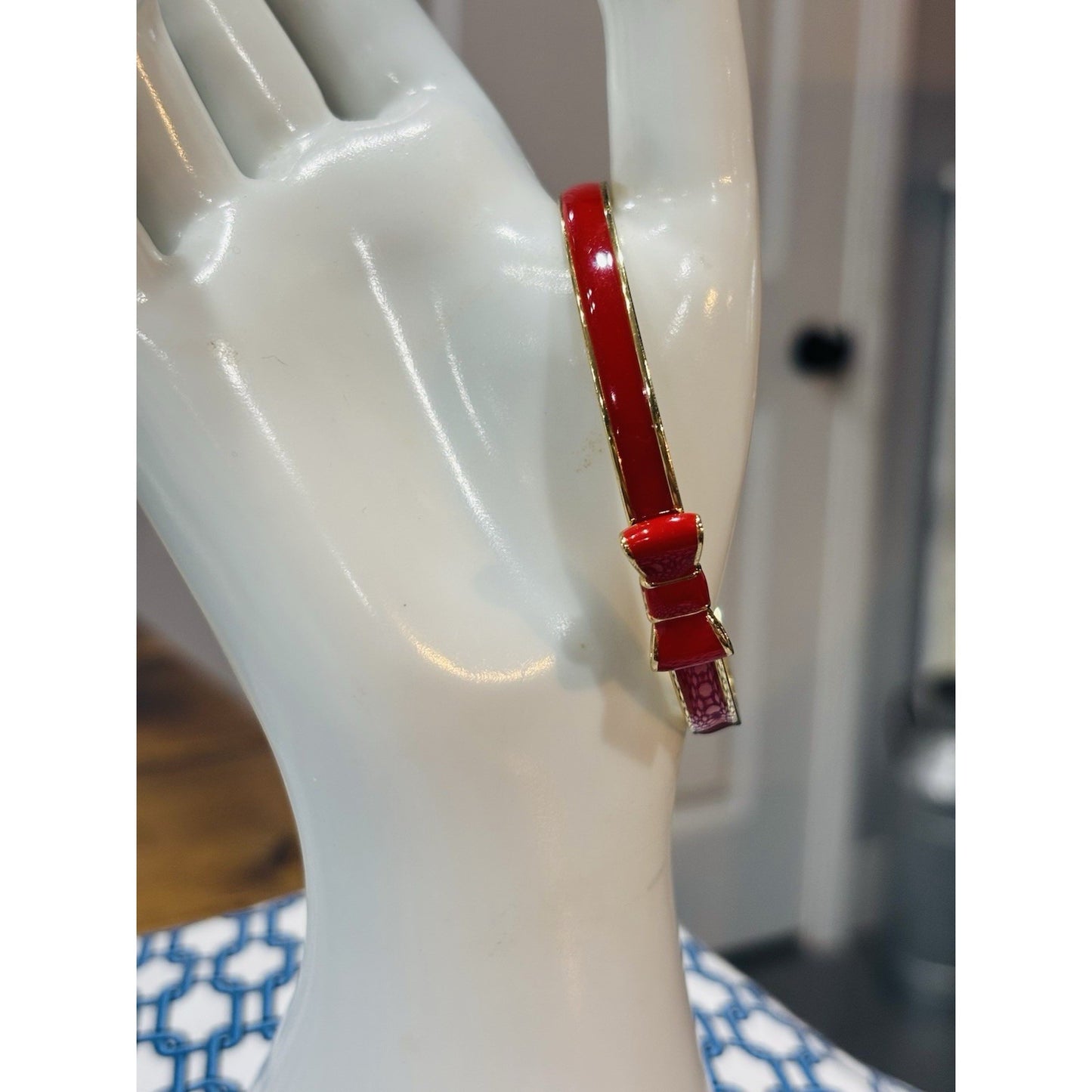 Kate Spade New York Take a Bow Red Enamel Gold Toned Bangle Bracelet Ribbon