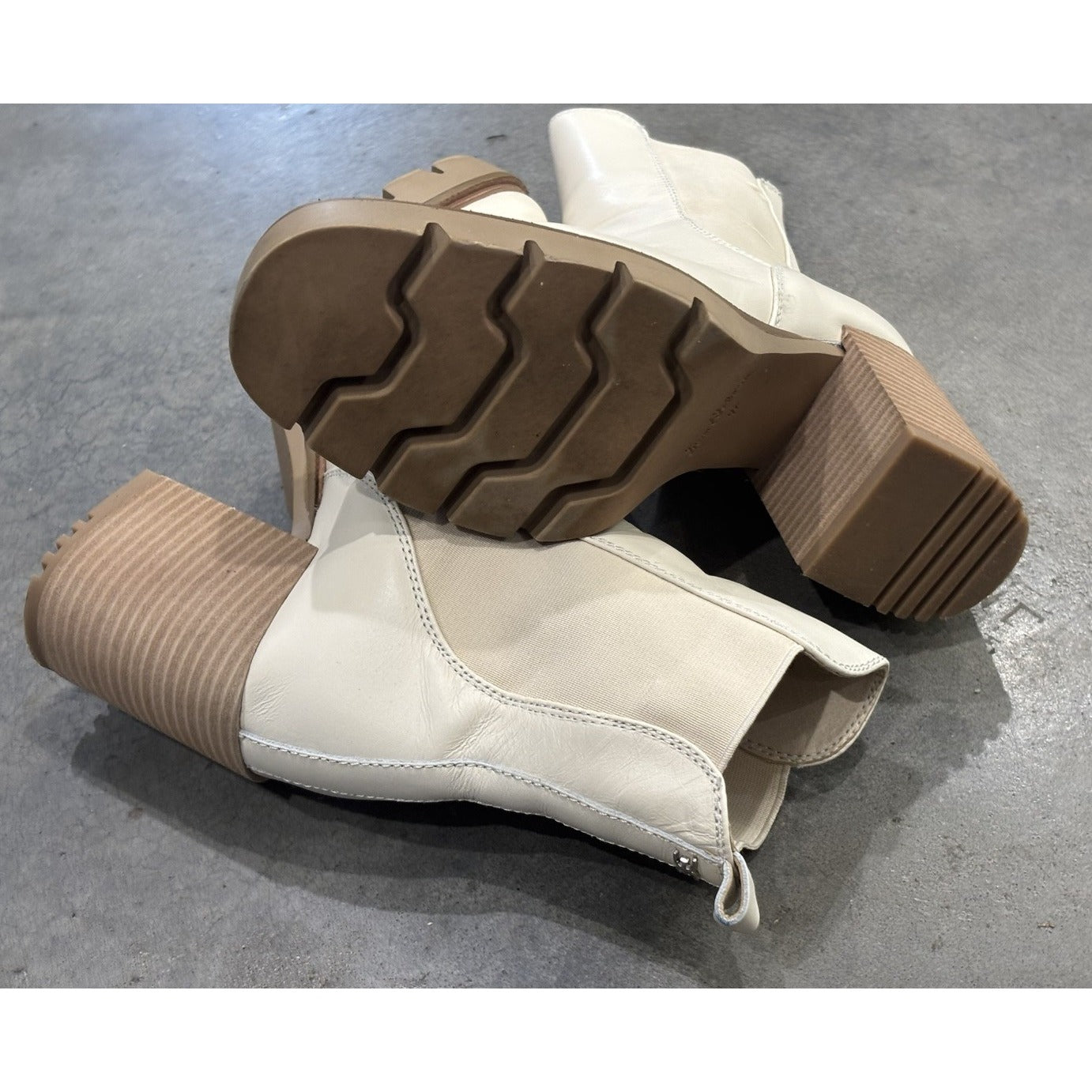 Sam Edelman Womens Rollins Western Boot STUNNING Sz 7.5 Ivory