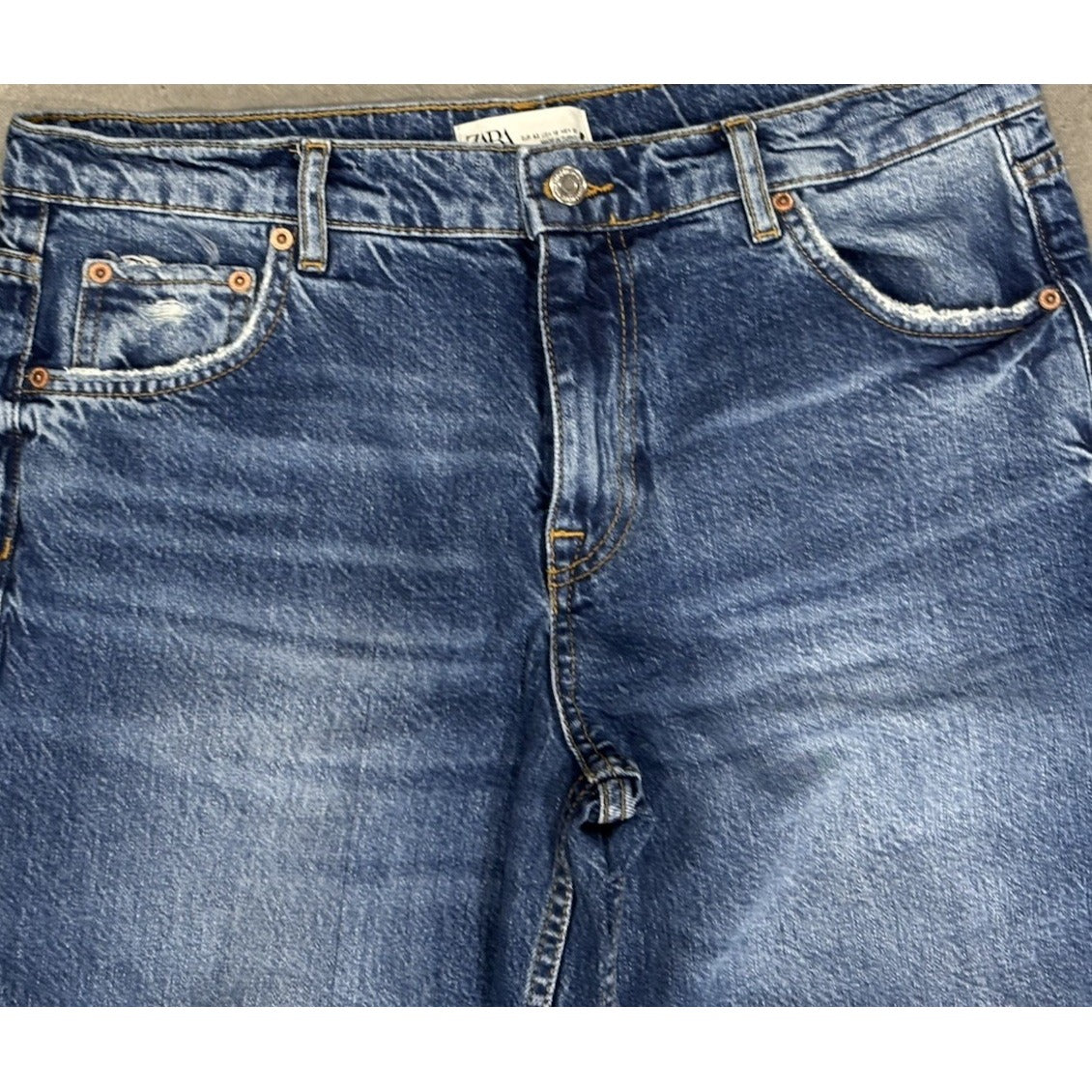 Zara Woman’s Wide Leg Jeans High Waisted Size 10 Raw Hem