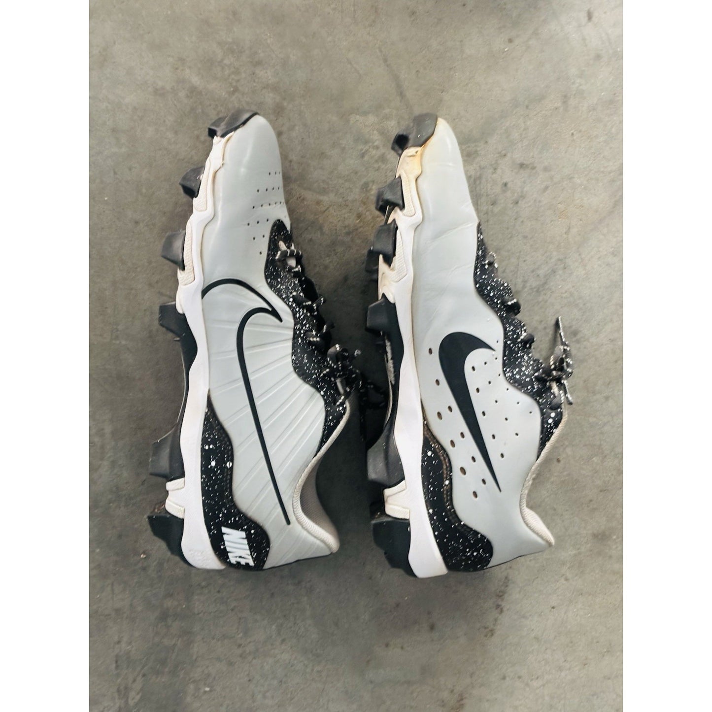 Nike Alpha Huarache 4 KYSTN Gray And Black Baseball Cleats Men's Sz 10.5