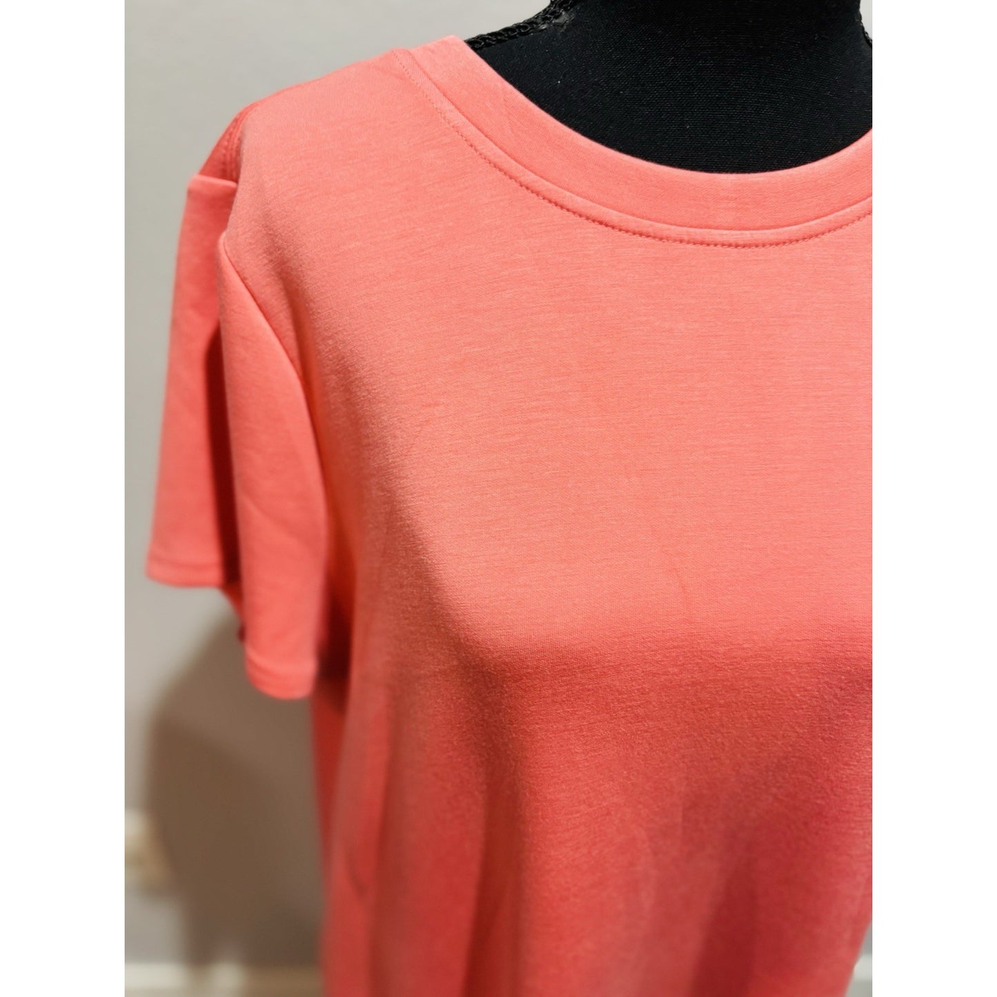 Wonderly Short Sleeve Long Coral Tshirt Dress NWT Size XL