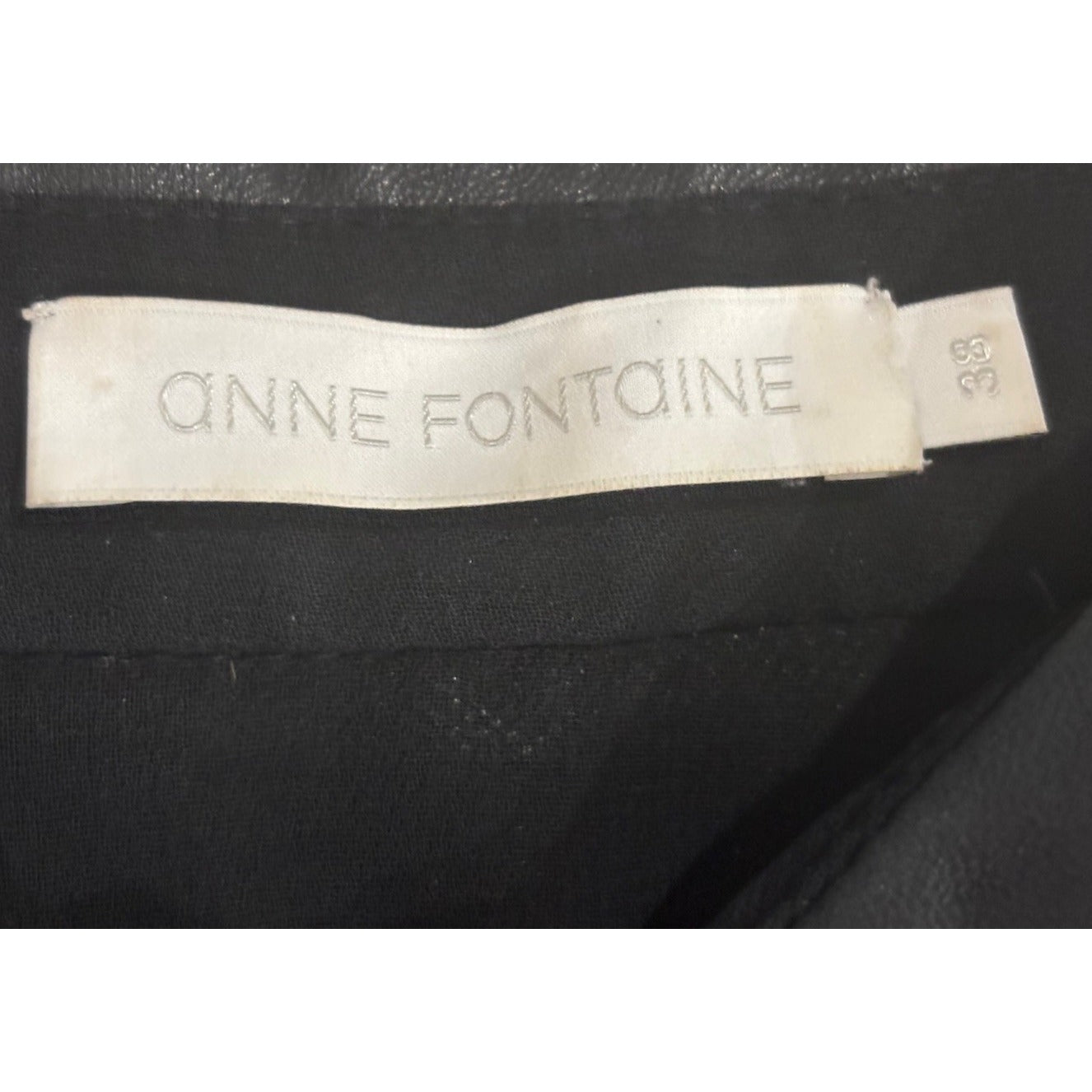 Anne Fontaine Black Sleeveless Blouse With Lambskin Ruffle Trim Collar Size 38