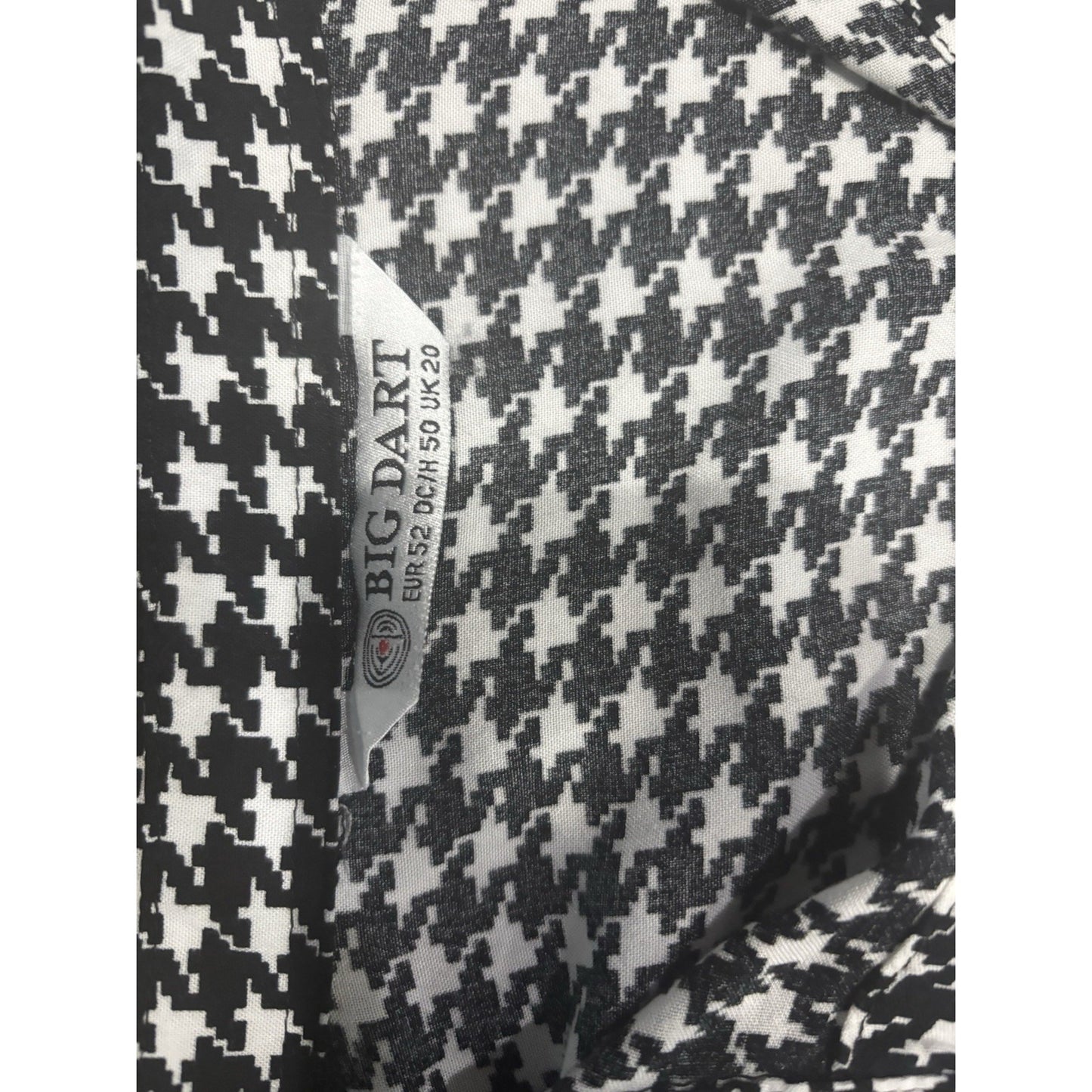 Big Dart Black And White Houndstooth Button Up Shirt Size XL Woman’s