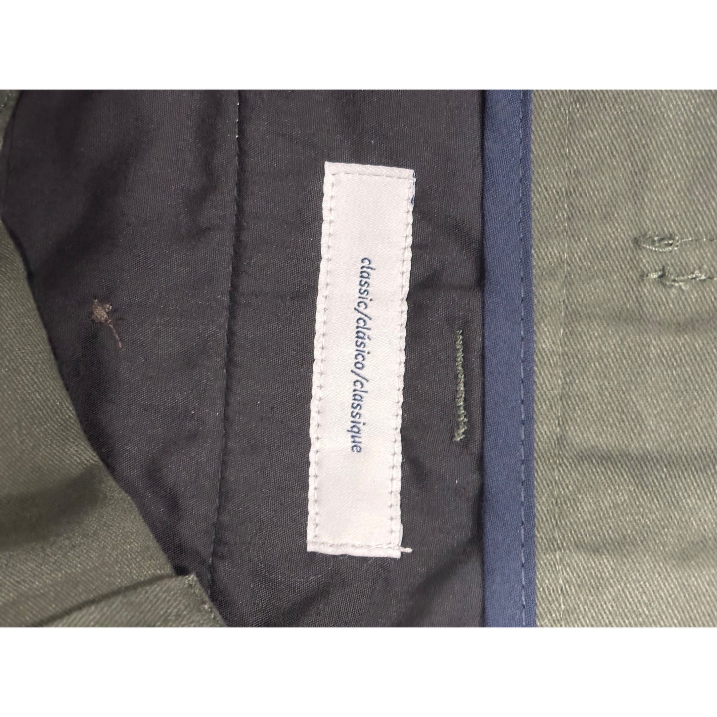 Amazon Essentials Mens Classic Fit Olive Chino Pants Size 42W x 32L