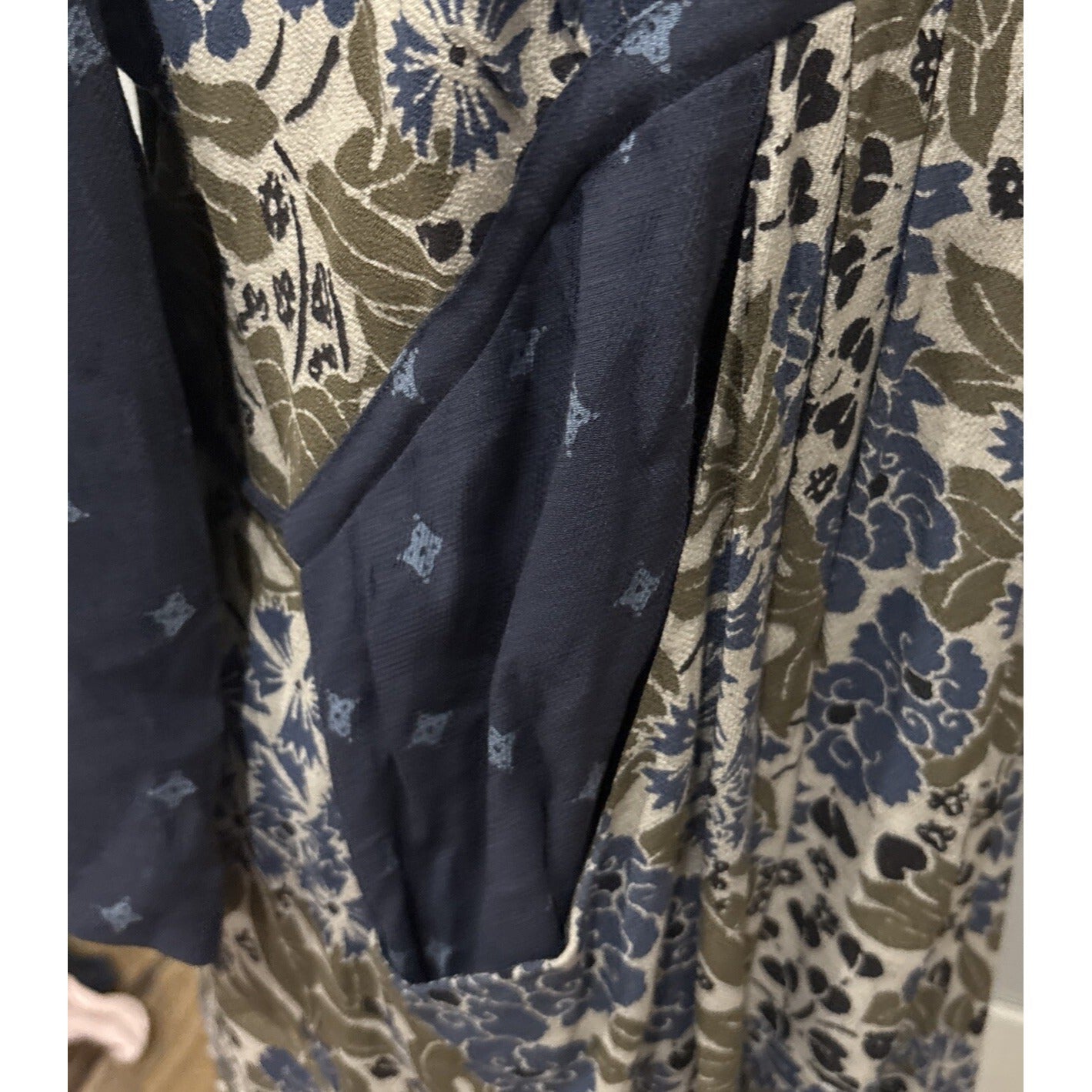 New Free People Women's V-neck Tululla Printed Boho Chic Mini Dress Size Small