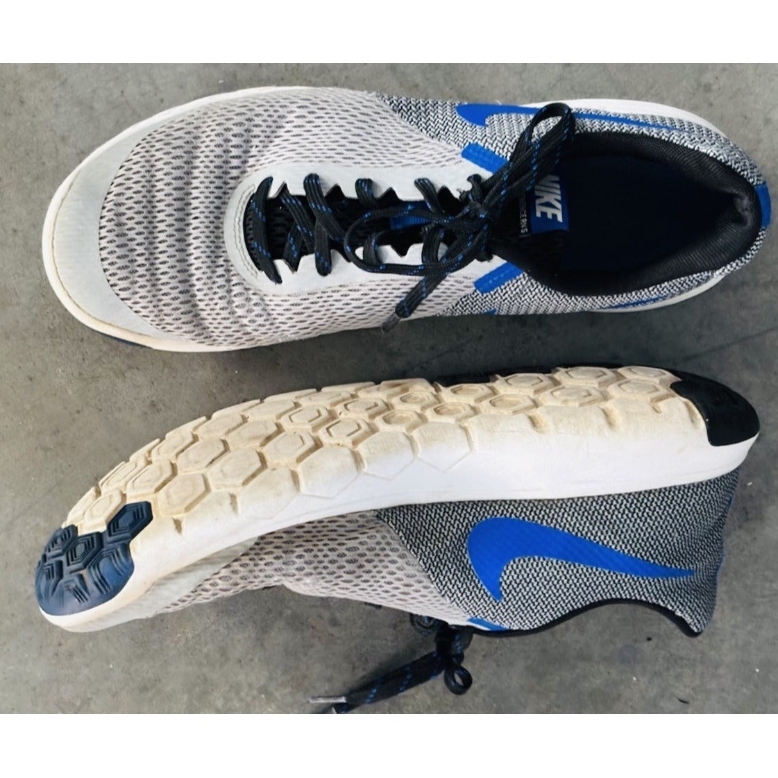 Nike Men’s Sneakers Size 11, Gray/Blue, Tie, Mesh