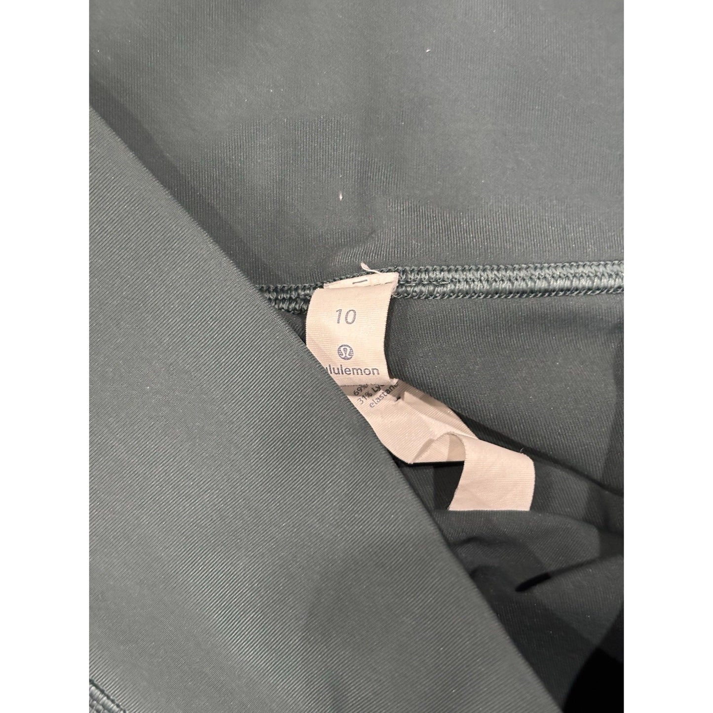 Lululemon Green Cropped Leggings Size 10