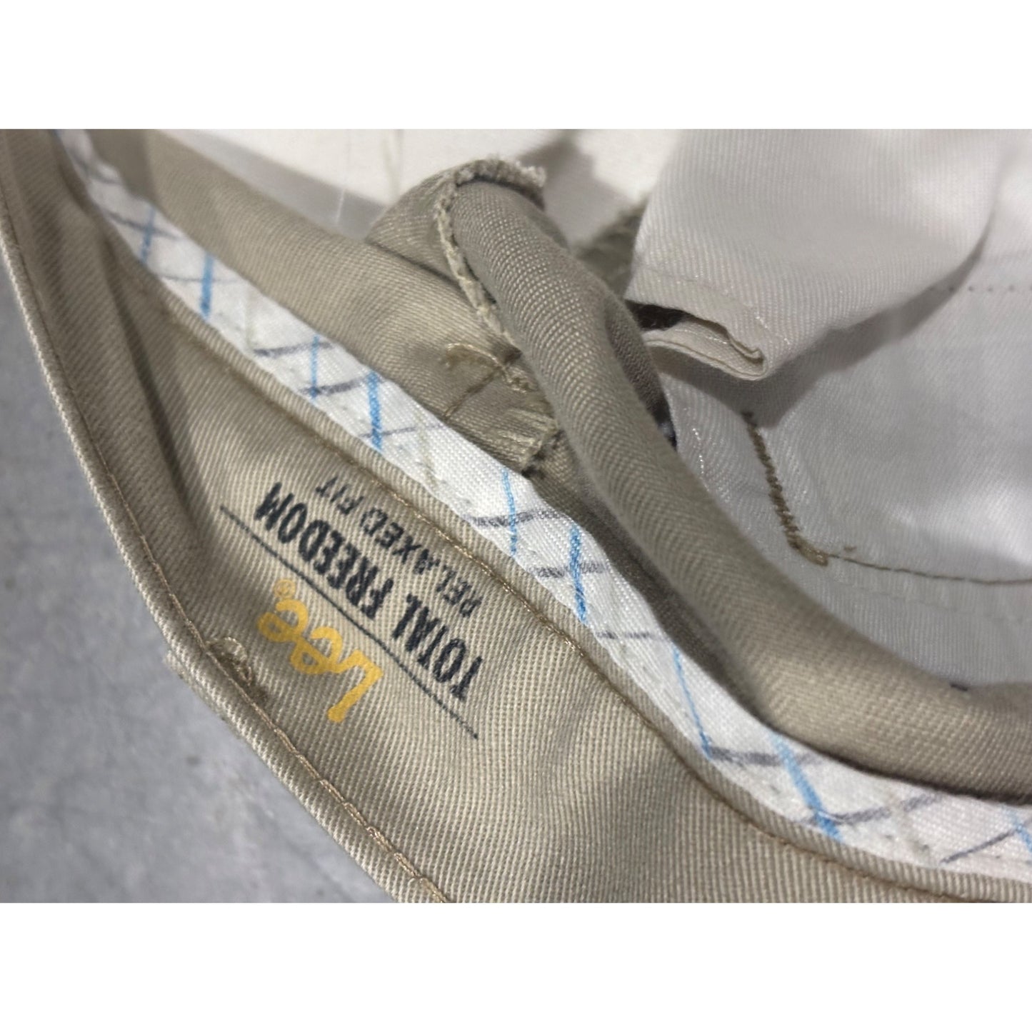 Lee Mens Khaki Pants 42x32 Relaxed Fit