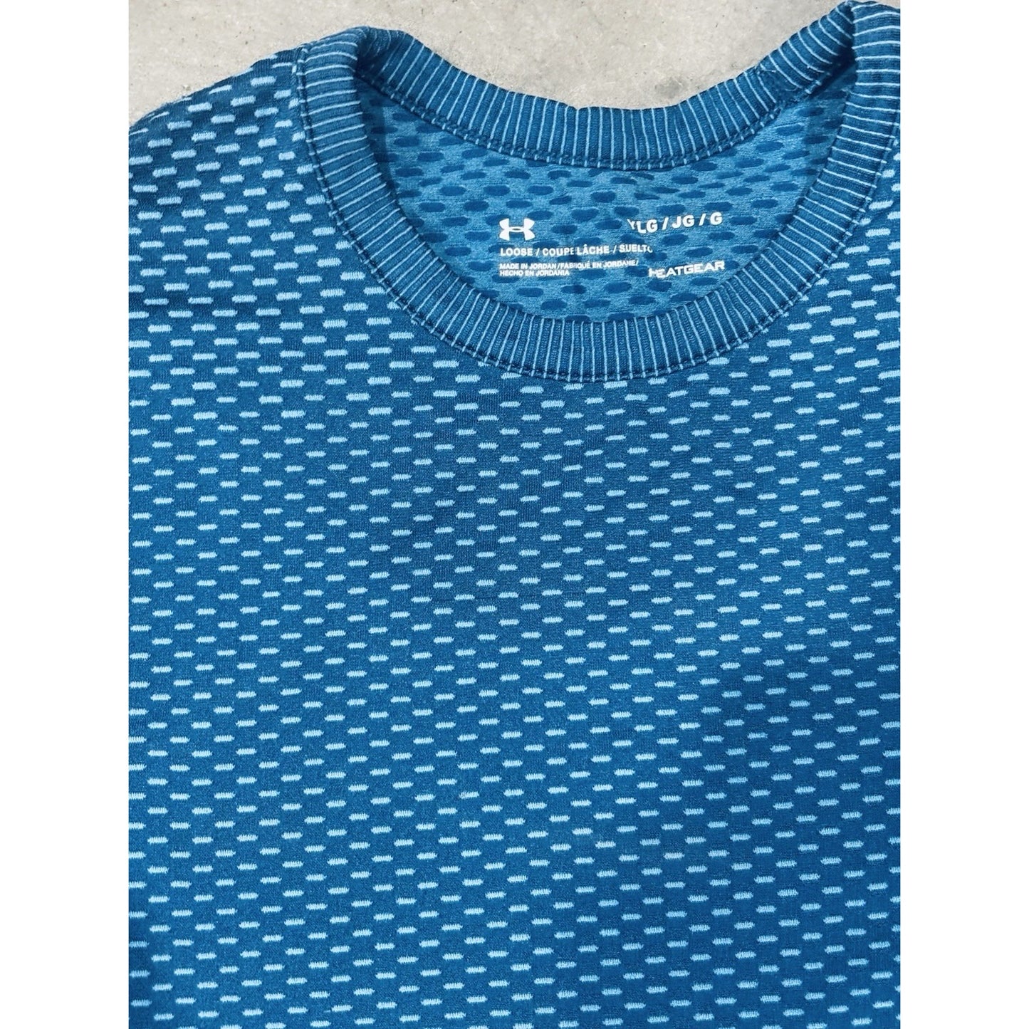 Under Armour Size YL Heat Gear Short Sleeve Shirt