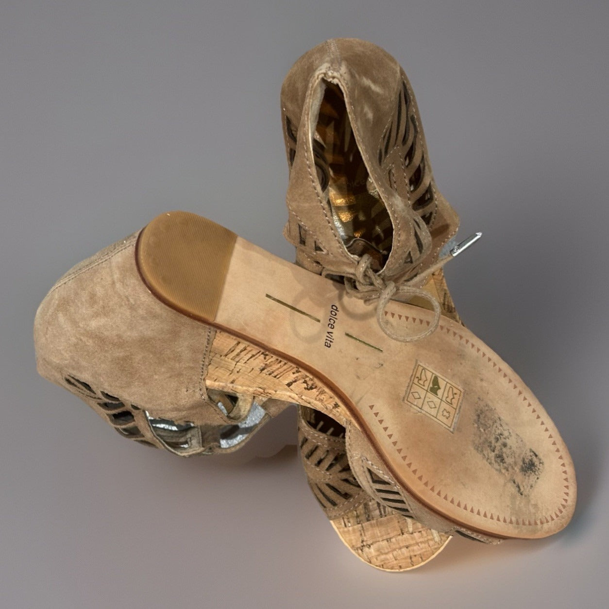 Dolce Vita Lindsey Lace-up Wedge sandal  Tan Size 8.5